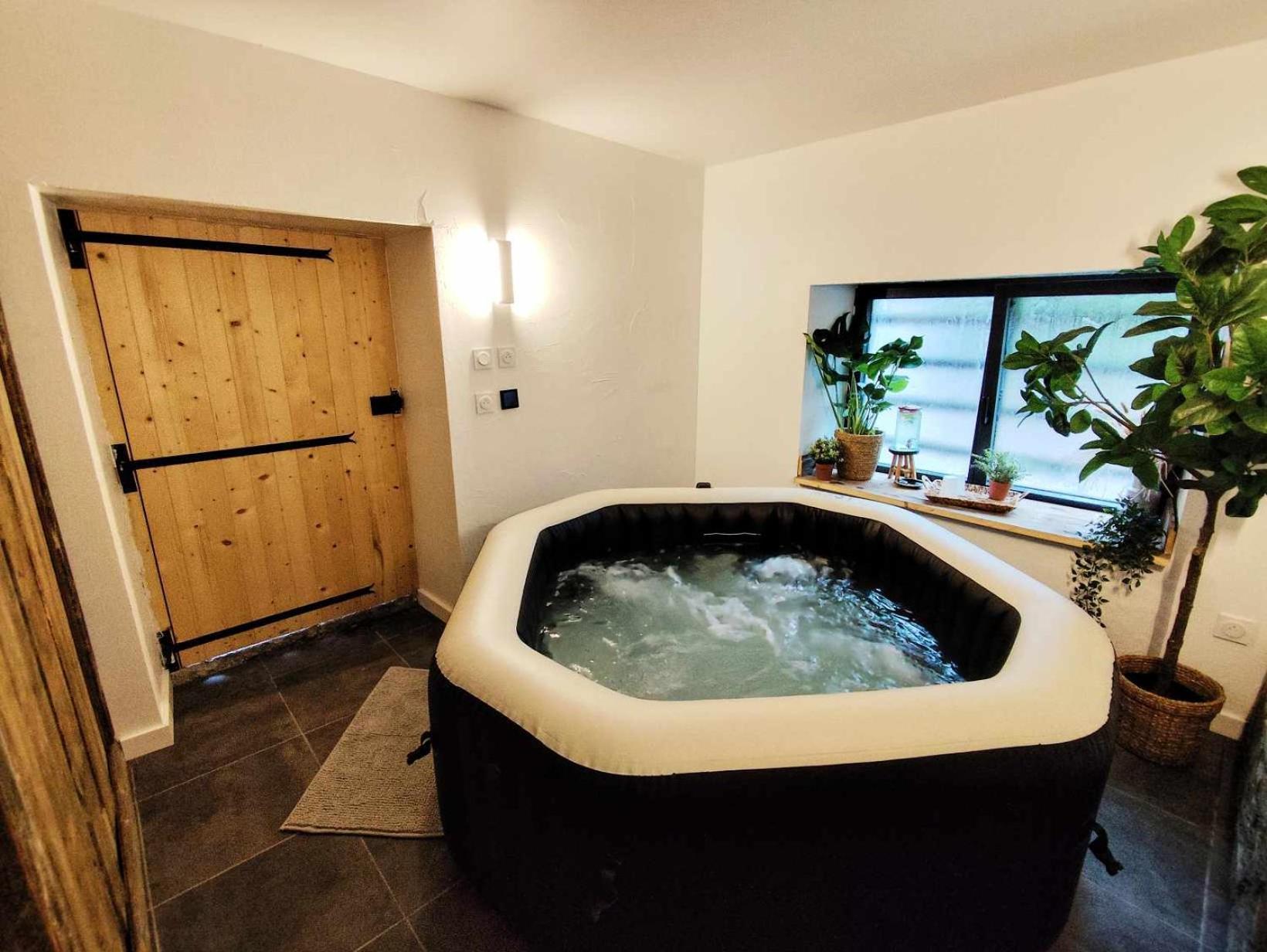 La Grange Savoyarde-Spa-Piscine-Proche Lac-Charme-Detente- 3 Etoiles Lathuile Eksteriør billede